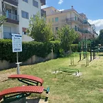 Seaside Bed & Breakfast 4*