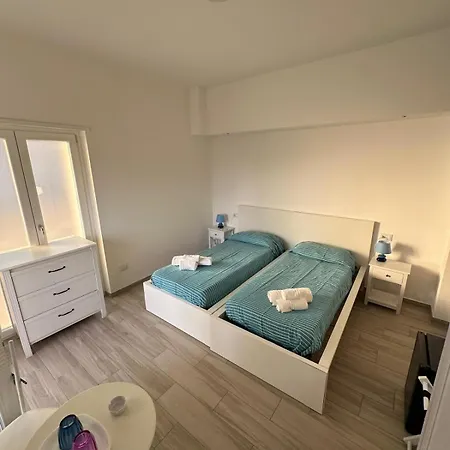 Seaside Couette-café Praia a Mare