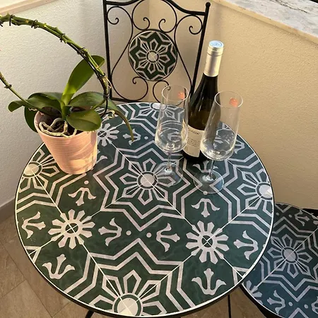 Seaside Couette-café Praia a Mare