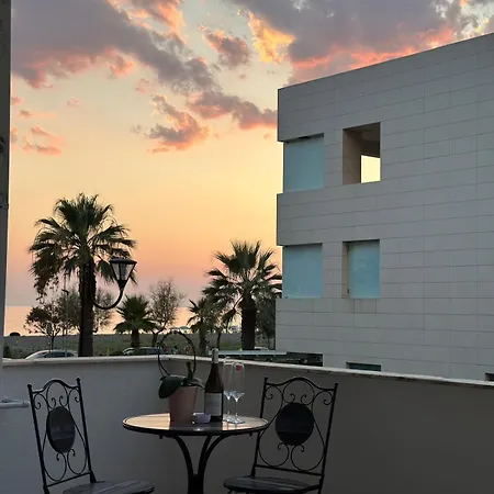 Seaside 4*