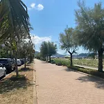 Seaside 4*