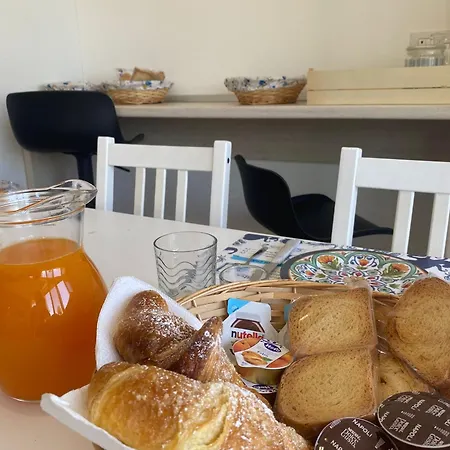 Seaside Bed & Breakfast 4*