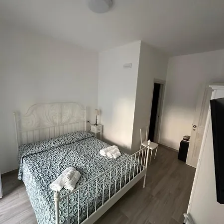 Bed & Breakfast Seaside 4*