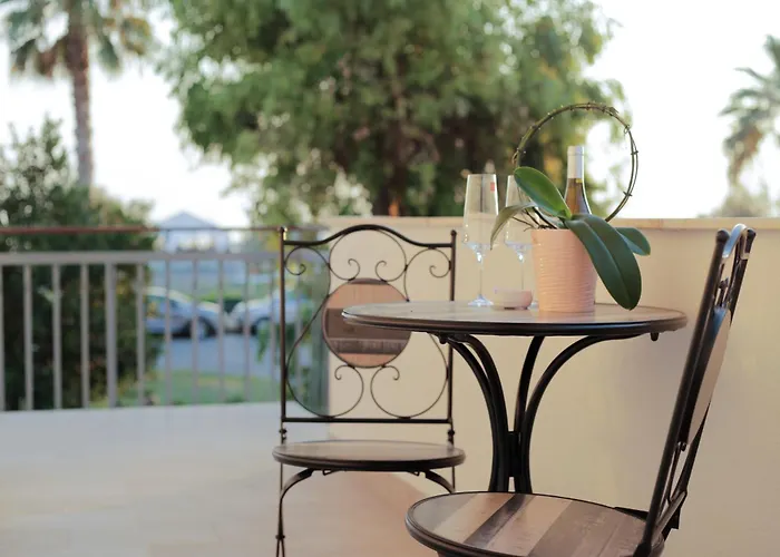 Seaside Bed & Breakfast 4*